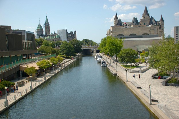 A canal in the city of ottawa.